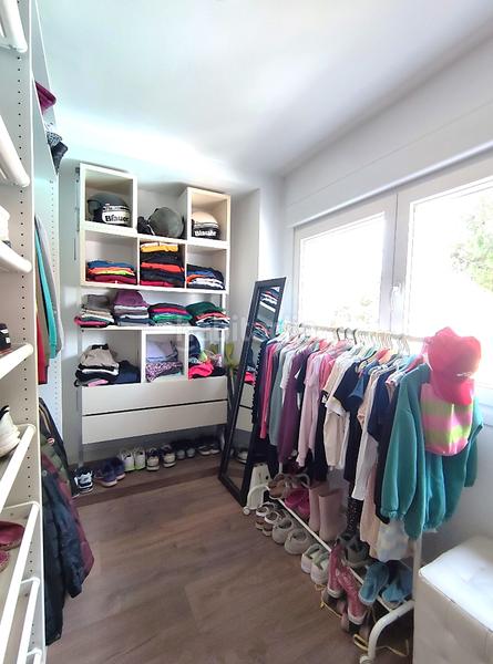 Foto ee69c92b-9893-4699-ac80-4e787b50ad05. Attico con camino riscaldamento parcheggio piscina in Sant Andreu de Llavaneres