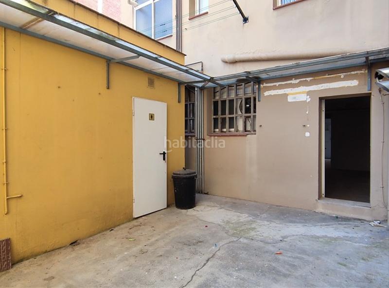 Foto 7faa9bc5-6a30-453c-ac8e-e91c8f5e7a54. Lloguer local comercial a Montgat