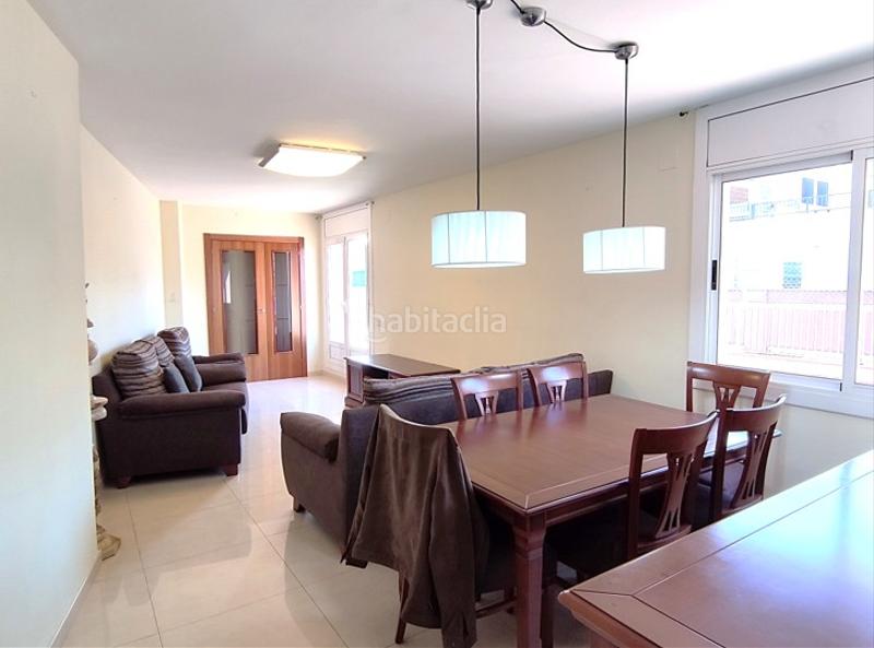 Foto 0e8ede18-6423-459b-bba8-599f7d326275. Attique avec parking dans Morera Badalona