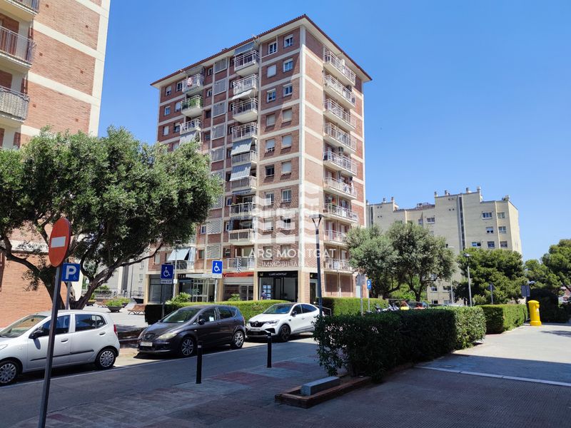 Foto b1a42944-67bd-40c3-bda3-43c524c46a8a. Local comercial a Montgat