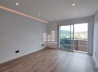 Lloguer Pis  Carrer alt. Impecable vivienda de 85m2 recién reformada