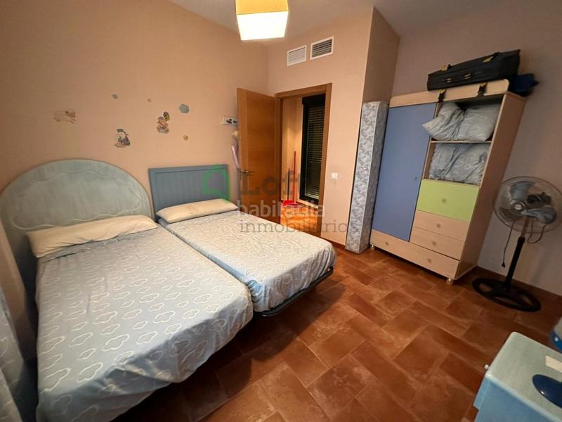 Foto 143ea3a3-fba2-48c1-bb26-ad97e28845a4. Chalet  con piscina privada en tres arroyos en Badajoz