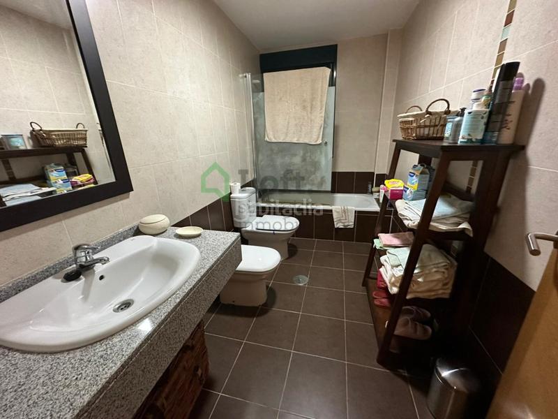 Foto 6b7a77c3-90a4-496c-89a7-be968d18a38c. Chalet  con piscina privada en tres arroyos en Badajoz