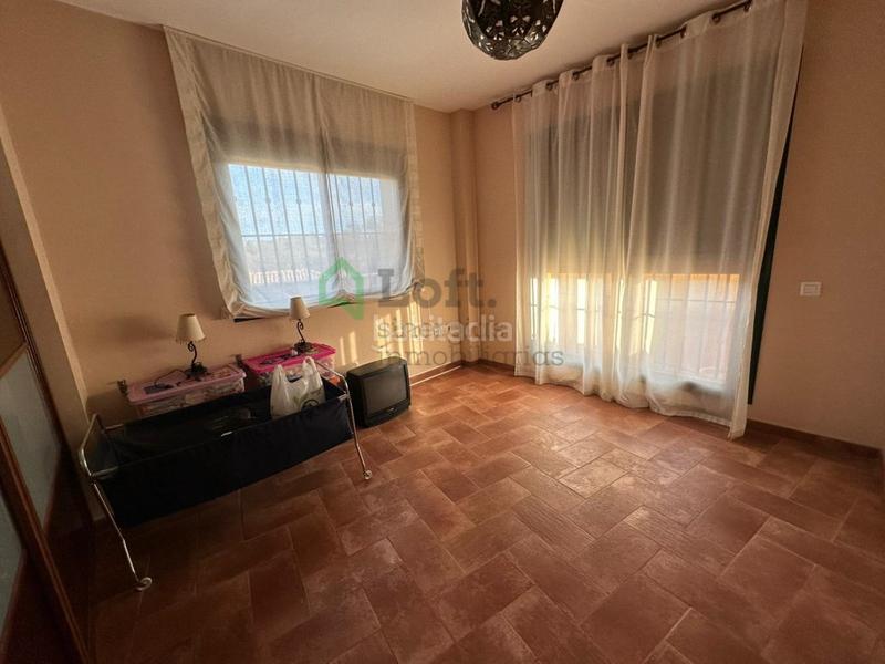 Foto a00a50d4-0b5f-490e-b760-927fc69a8136. Chalet  con piscina privada en tres arroyos en Badajoz