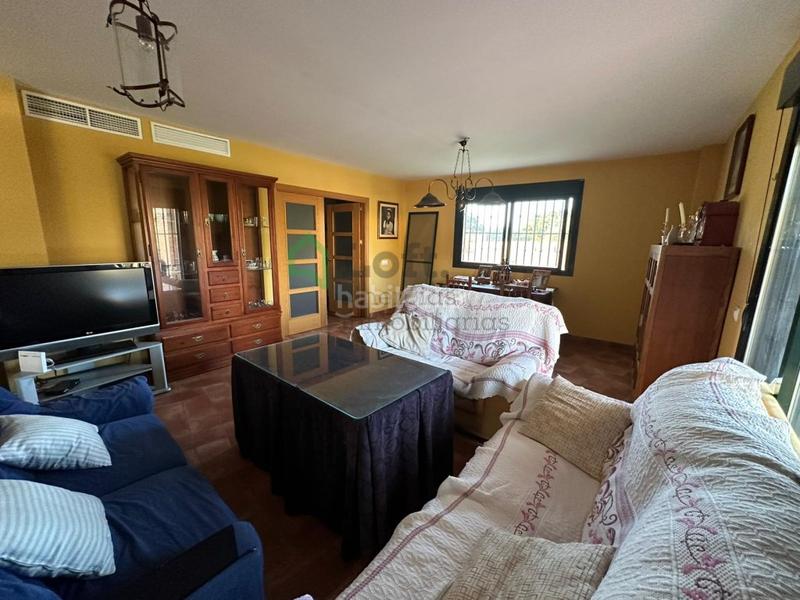 Foto e1684c7a-cf31-49da-be2f-4118c54b7188. Chalet  con piscina privada en tres arroyos en Badajoz