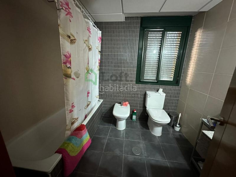 Foto f41c6038-1209-4ffa-a6f4-6f9983aae780. Chalet  con piscina privada en tres arroyos en Badajoz