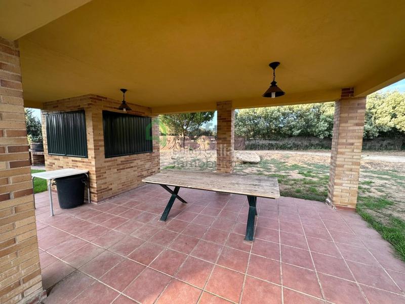 Foto f5a3f690-5f74-4cd3-9408-7da3c301164e. Chalet  con piscina privada en tres arroyos en Badajoz
