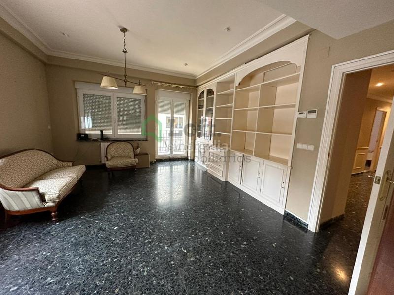 Foto a78af4a4-e21d-453c-bf96-2e41abcd5180. Flat with parking in Santa Marina Badajoz