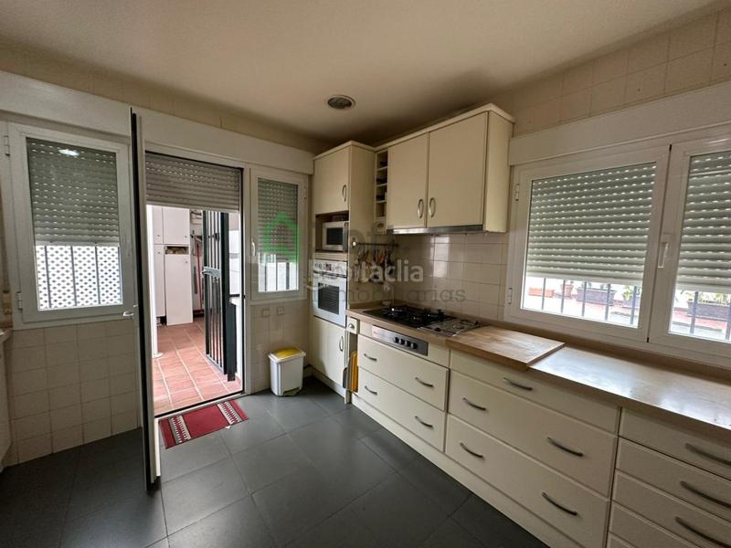 Foto e48c7ce6-9d92-476c-a48b-5bd4b09b2625. Flat with parking in Santa Marina Badajoz