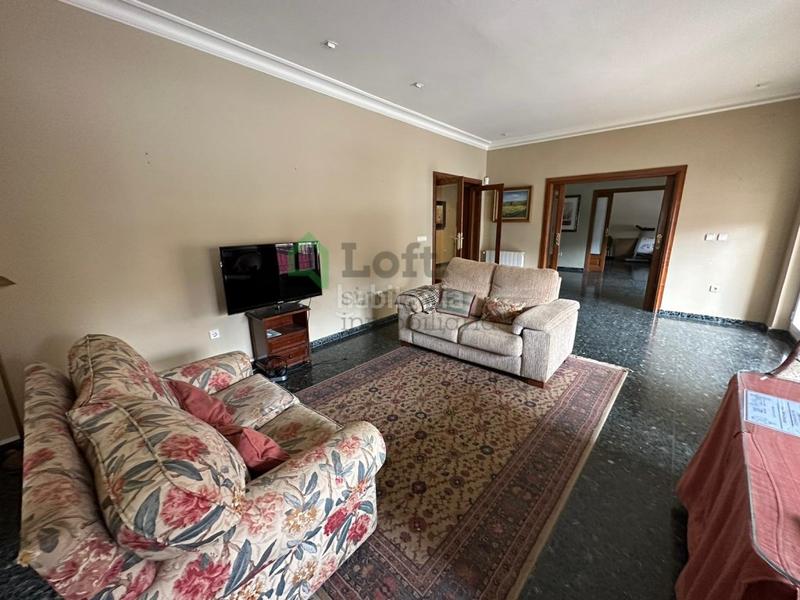 Foto f01b3a8d-e41c-4587-92be-6cfd5caa953f. Flat with parking in Santa Marina Badajoz