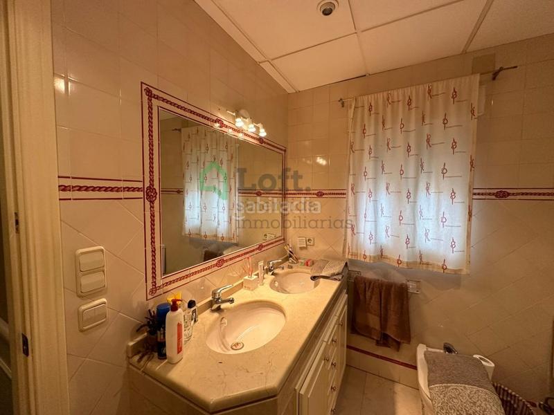 Foto f116d39f-c389-4165-ac1a-50524439dd9f. Flat with parking in Santa Marina Badajoz