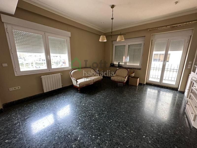 Foto f2b1835f-7ccb-47f8-948f-652a6363b5c3. Flat with parking in Santa Marina Badajoz