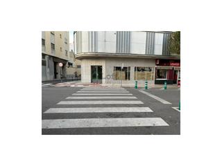 Miete Geschäftsraum in Casco Antiguo. Local comercial de esquina en ronda del pilar