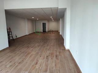 Location Local commercial  N/a. Local comercial en alquiler en avda de elvas
