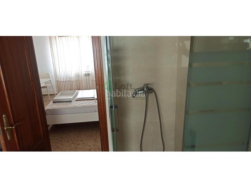 Foto 0ef38e88-c73a-402f-b217-5297a5cb0ef9. Alquiler piso  amueblado para estudiantes en el centro en Badajoz