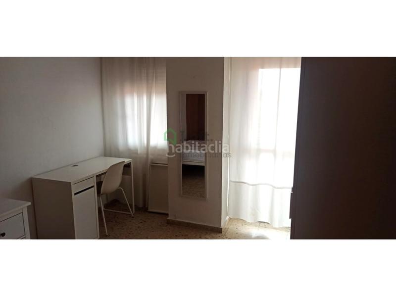 Foto a3b039b5-32ef-4c6c-b548-a727f381f849. Alquiler piso  amueblado para estudiantes en el centro en Badajoz