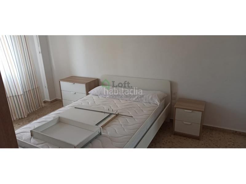 Foto f80220d9-94fd-4da0-b330-88b96ff4bacf. Alquiler piso  amueblado para estudiantes en el centro en Badajoz