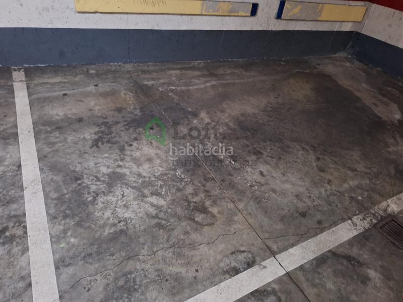 Foto 5456576c-6b8a-4a85-994c-4f5298065315. Parking coche plaza de garaje en venta en san fernando en Badajoz