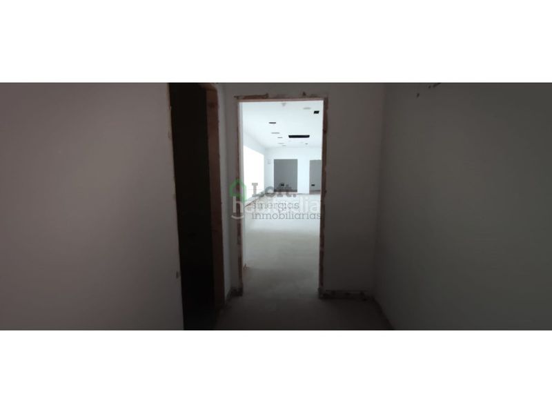 Foto ddb2dd28-7bff-441f-b34d-e0ca19c4e2e4. Miete geschäftsraum in San Roque - Ronda Norte Badajoz