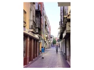 Location Local commercial  N/a. Local comercial en alquiler en el centro