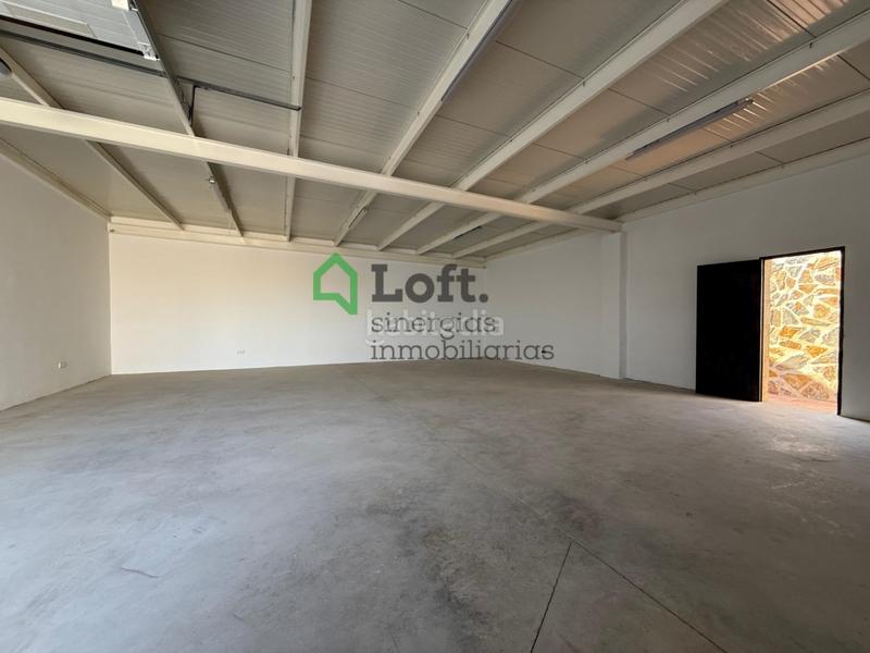 Foto a3233b1a-71f8-4865-bdb8-cb6cce590d4b. Haus mit parking in pedanías de Badajoz Badajoz