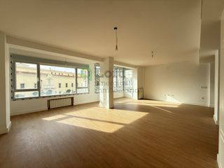 Piso en Santa Marina. Centro piso reformado a estrenar