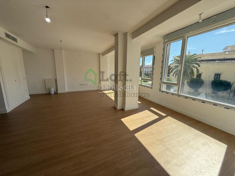 Foto b5b10bab-e761-400c-a1db-36df956019d3. Appartamento con riscaldamento parcheggio in Casco Antiguo Badajoz