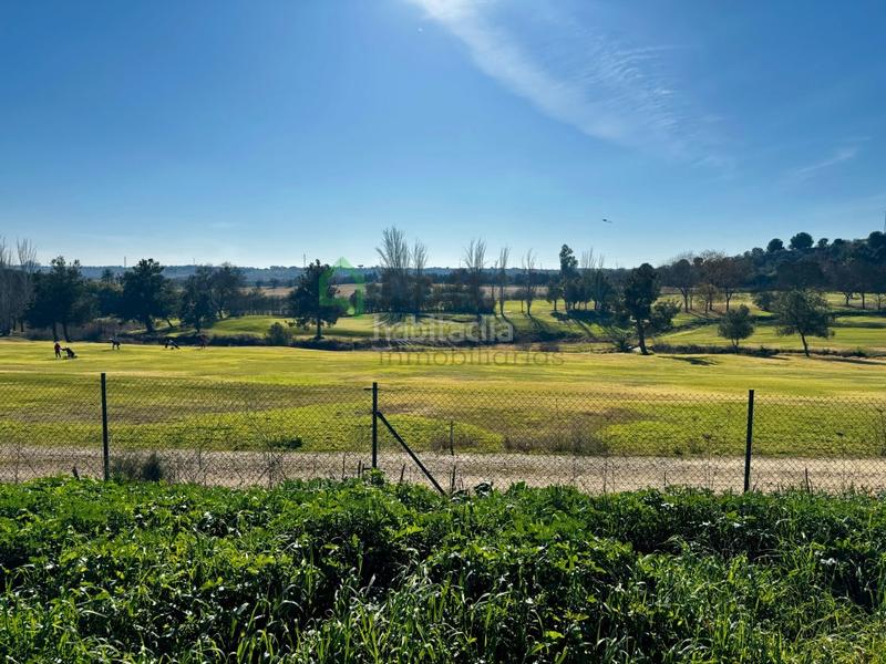 Foto d4af7102-156f-47c8-8166-2546044944a2. Terreny residencial a Golf Guadiana Badajoz