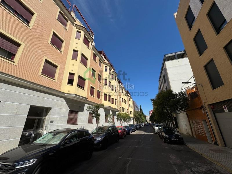 Foto 40c04172-8d6e-41b7-93ba-744bcc984d27. Àtic amb calefacció aparcament a Pardaleras Badajoz