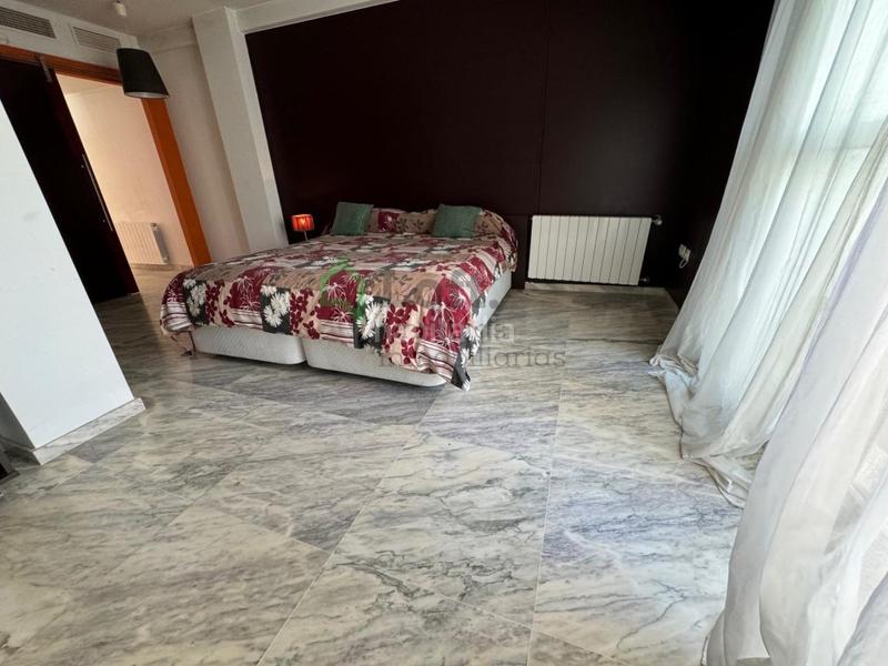 Foto 77de59ec-0469-446f-85a8-77a7755a1d11. Àtic amb calefacció aparcament a Pardaleras Badajoz