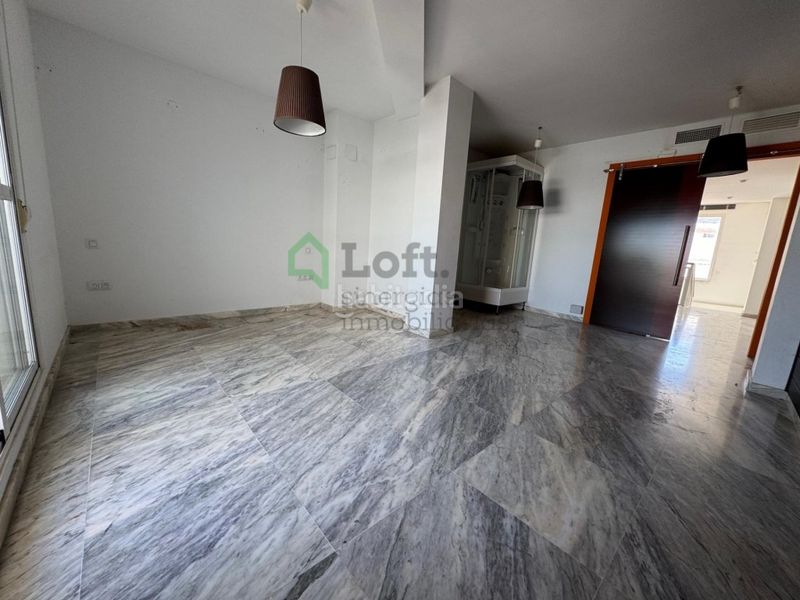 Foto b0530594-343d-4734-a714-94bd26d4bda4. Àtic amb calefacció aparcament a Pardaleras Badajoz