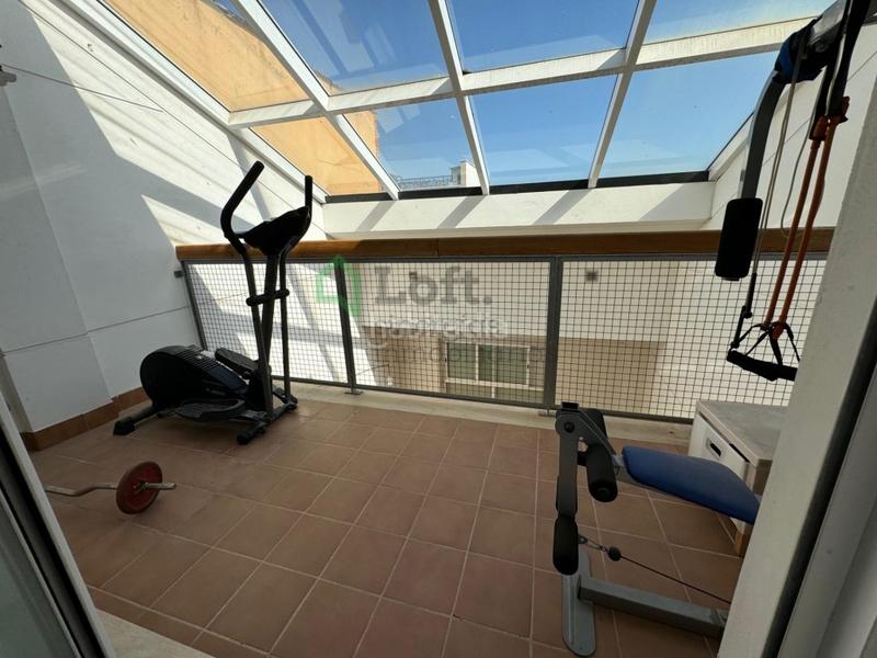 Foto bb2db44b-80e3-4fa5-aba1-07cd7d5722f1. Àtic amb calefacció aparcament a Pardaleras Badajoz