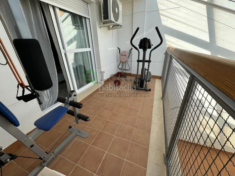 Foto c71d52e2-33fa-4df3-b9aa-3ae4387ae77b. Àtic amb calefacció aparcament a Pardaleras Badajoz