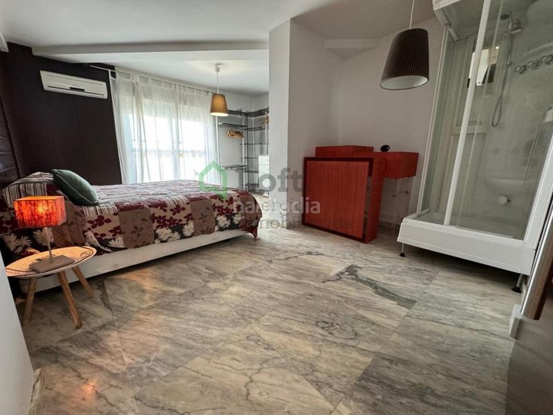 Foto e253ae1b-767f-46c2-81ca-1e85c177ca9f. Àtic amb calefacció aparcament a Pardaleras Badajoz