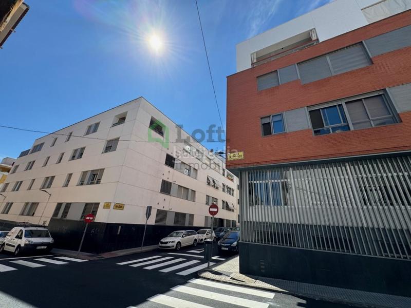 Foto fc11295f-142a-47ef-b6e4-f5a99f124a7f. Àtic amb calefacció aparcament a Pardaleras Badajoz