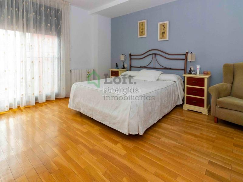 Foto ddf4a62b-d5e9-4a88-b90b-243b1e22d8fb. Piso  con garaje y trastero en el Casco Antiguo en Badajoz