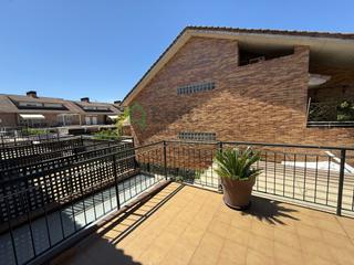 Maison jumelée à Valdepasillas - La Paz - Huerta Rosales. Estupendo adosado con piscina y garaje en huerta rosales
