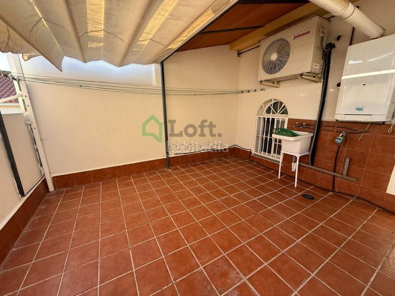 Foto b0a41c31-1833-4cad-a5c2-aebc93b78366. Alquiler dúplex estupendo dúplex amueblado en Pardaleras en Badajoz