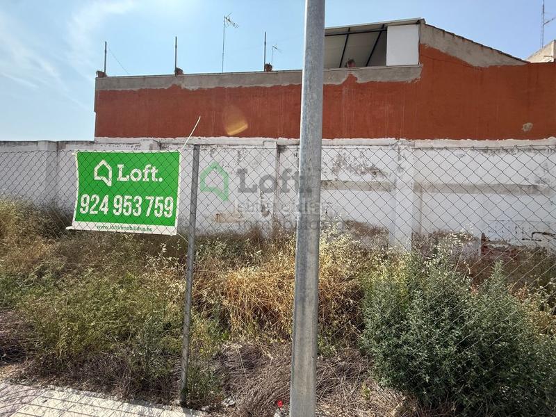 Foto 0c28c5a3-fb1a-416c-931d-e97821bf0dfd. Terreny residencial a Maria Auxiliadora - Barriada de Llera Badajoz