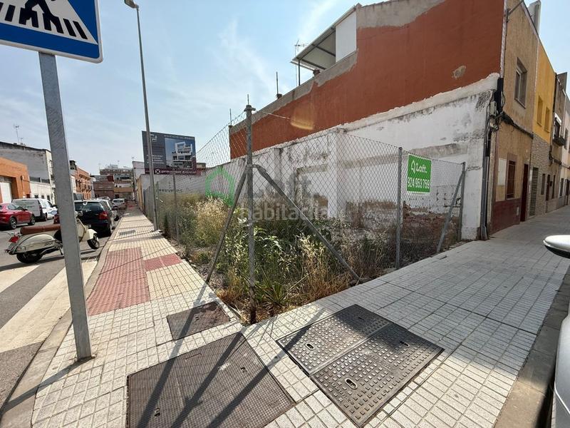 Foto 6802e6cf-e55c-4cc0-a966-e6f4cd71e568. Terreny residencial a Maria Auxiliadora - Barriada de Llera Badajoz