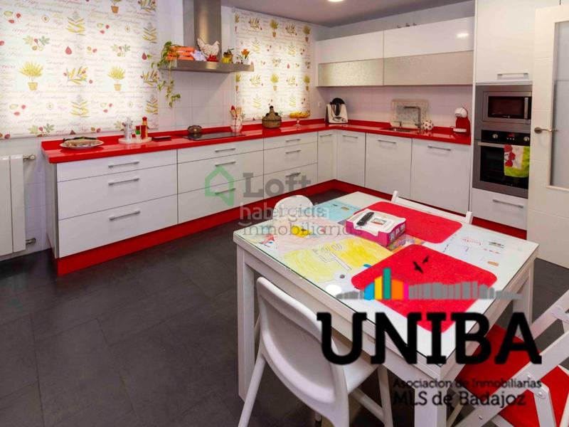 Foto 95f520c5-b501-4d3e-85c8-9056f36e5c66. Appartamento con riscaldamento parcheggio in Avenida Elvas Badajoz