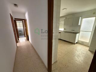 Appartement à Santa Marina. Ocasión piso para reformar en zona centro!!