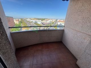 Etagenwohnung in Carretera de Sevilla - Los Montitos. Piso en san roque con terraza y trastero