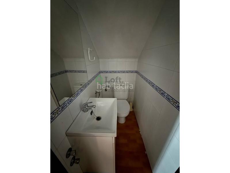 Foto ba6d0af2-c82b-4029-802c-e38fef14c376. Casa a schiera con parcheggio in Golf Guadiana Badajoz