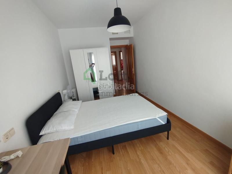 Foto 5e674ed0-1305-4264-913d-d83c4471fc5d. Apartament amb calefacció aparcament a La Estación Badajoz