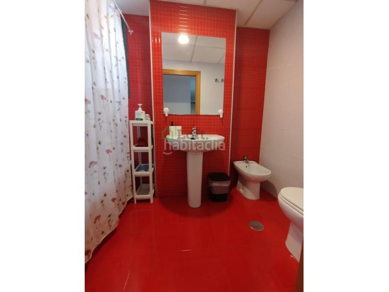Foto b882018e-af02-437e-ba36-f907fe074392. Apartament amb calefacció aparcament a La Estación Badajoz