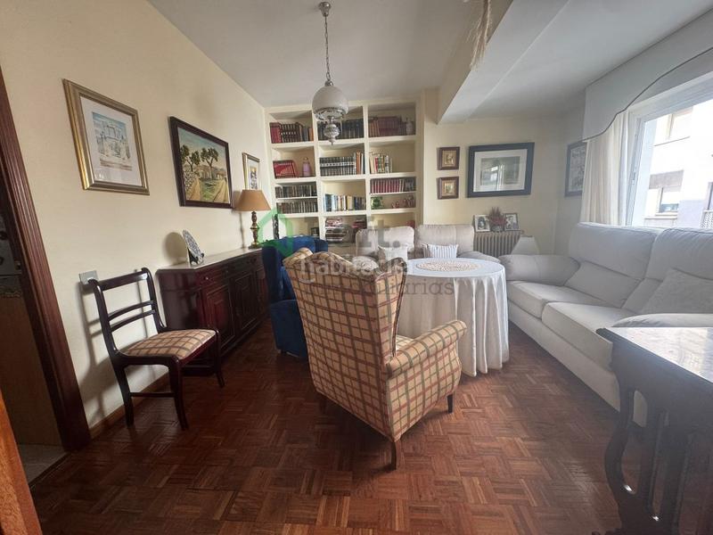 Foto 5a4e62d5-751c-4e09-b521-3720df06c951. Piso oportunidad amplio piso en zona corte inglés en Badajoz