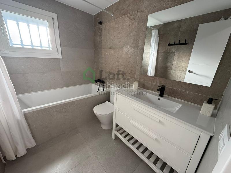 Foto 17c05103-0d1c-4a31-bd64-b8b8ba1071ab. Chalet avec piscine dans La Barrosa Chiclana de la Frontera