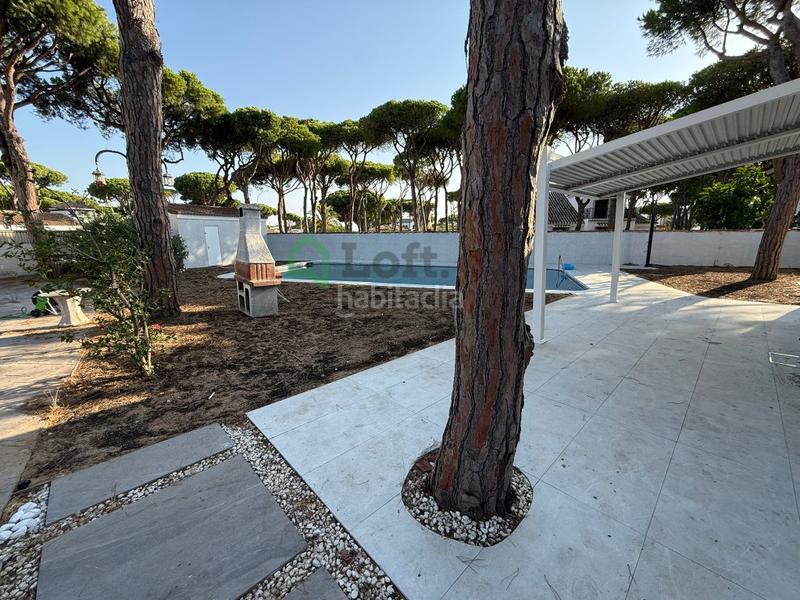 Foto 3feefc3b-973f-4768-b742-0c79a5a9b71f. Chalet avec piscine dans La Barrosa Chiclana de la Frontera