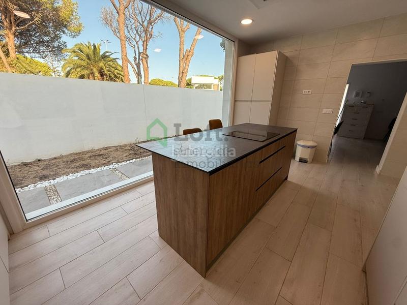 Foto bc41693f-e0ed-4095-91b3-1aa08564587b. Chalet avec piscine dans La Barrosa Chiclana de la Frontera